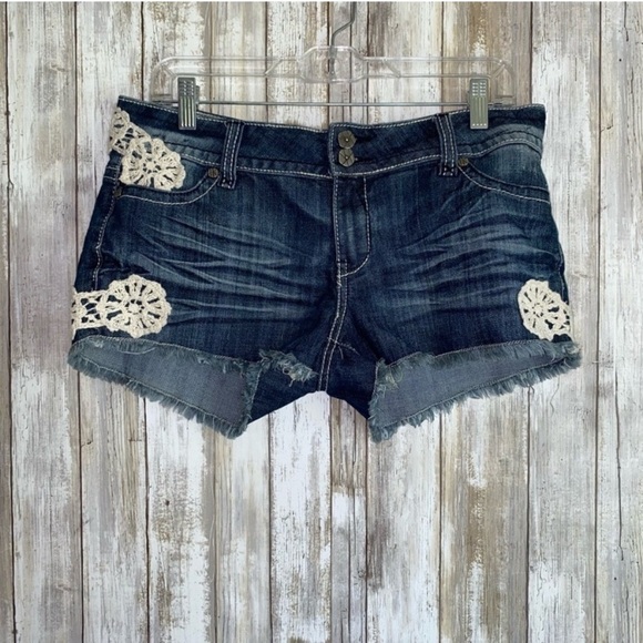 Hot Kiss Pants - Hot Kiss Cici Embroidered Shorts